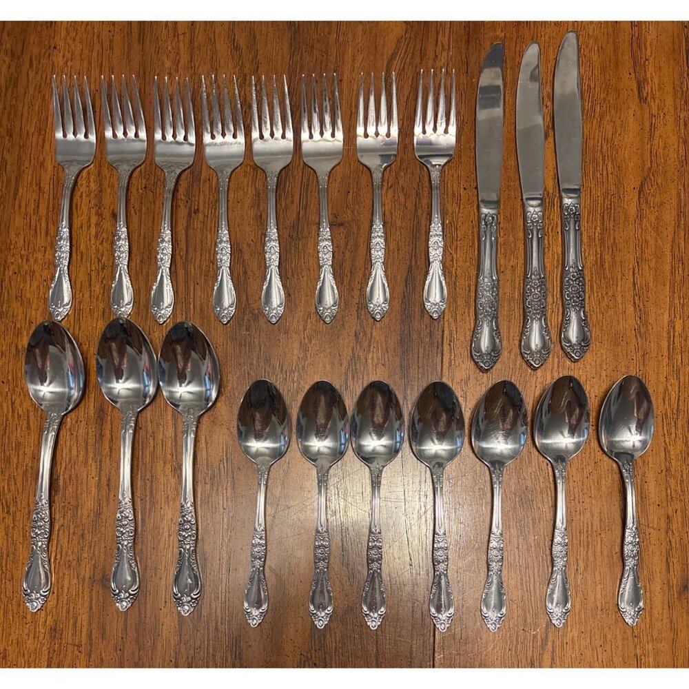 21-Piece Northland Oneida Carolina Pattern‎ Stainless Flatware Set